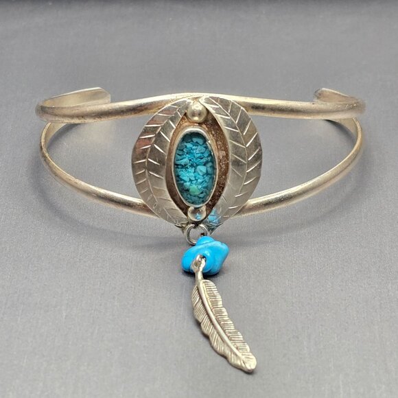 Unbranded Jewelry - VTG Southwestern Sterling Silver Bracelet 6.75" Crushed Turquoise Feather Charm